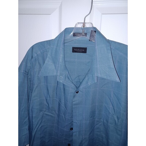 Van Heusen Men's shortSleeve button down Blue light plaid size 17 to 17.5 Spring - Picture 4 of 5